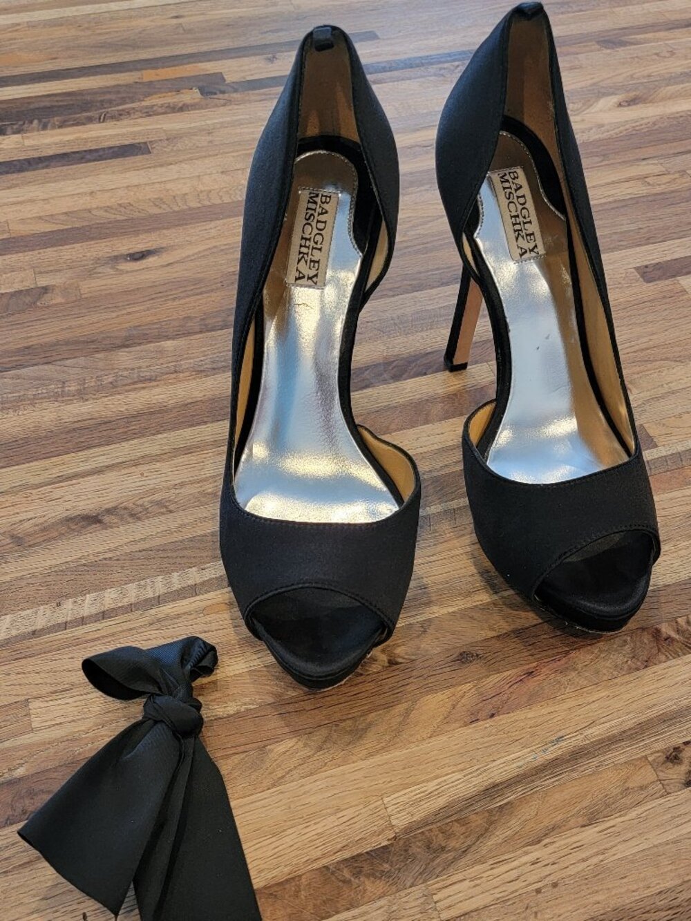 Badgley Mischka Elegant Black Peep Toe High Heel Platform Stilettos
